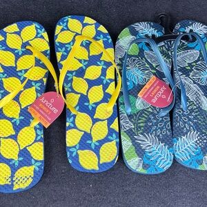 Juncture Women's Flip Flops with Lemon and Leaf Patterns. Size XL(11/12)